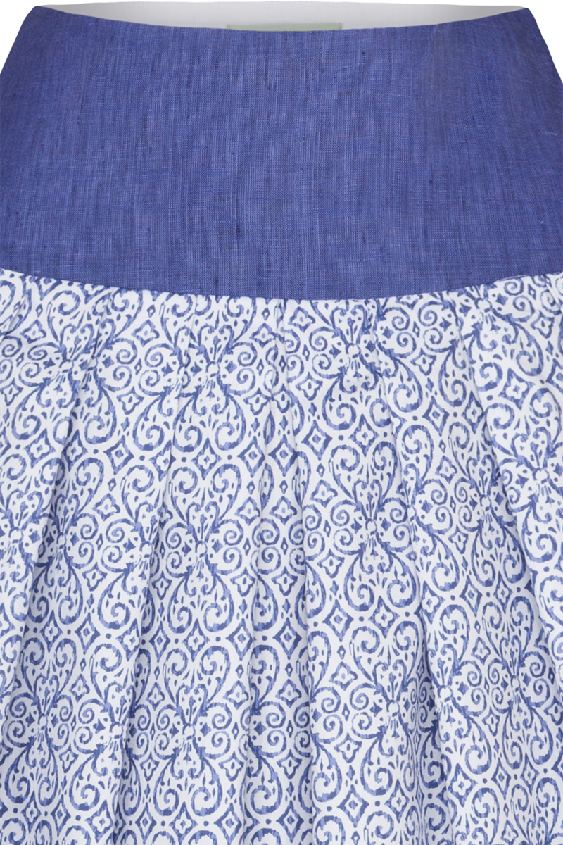 Trachtenrock Midilnge mit floralem Muster blau Bild 2
