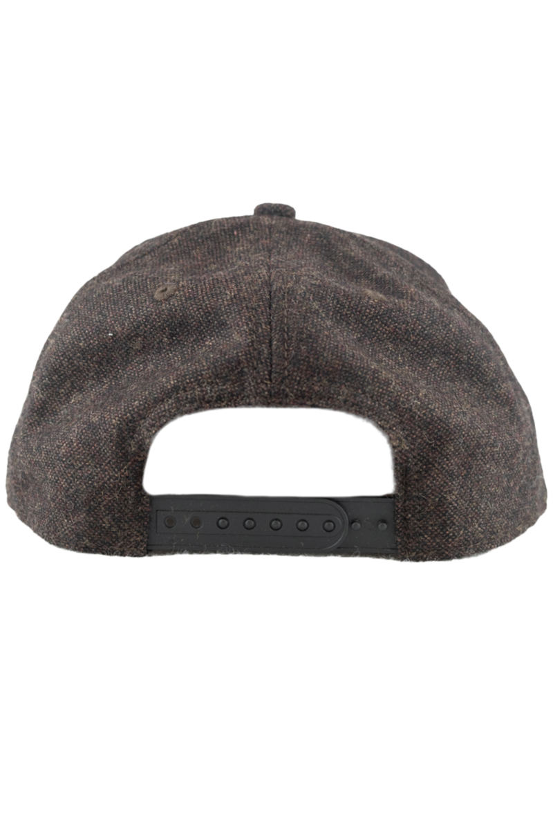 Weihnachtsedition Pumuckl Cap Snapback dunkelrot Bild 2