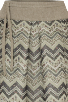 Midilanger Trachtenrock mit floralem Muster oliv