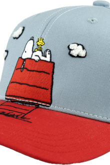 Kinder Cap mit Snoopy schlft - Stickerei hellblau