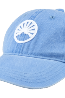 Unisex Cap mit Gipfelstrmer-Design im Denim-Look hellblau