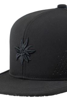 Unisex Cap mit Edelwei-Design und Sportfunktion schwarz