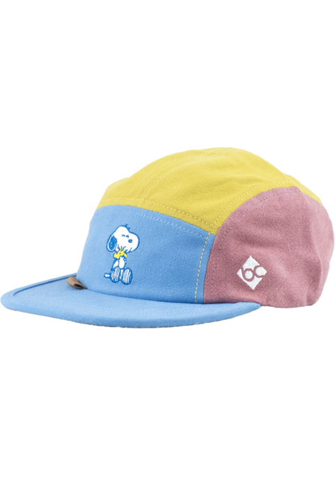 Kinder Cap mit Stickerei 'Peanuts Snoopy kuschelt' multi