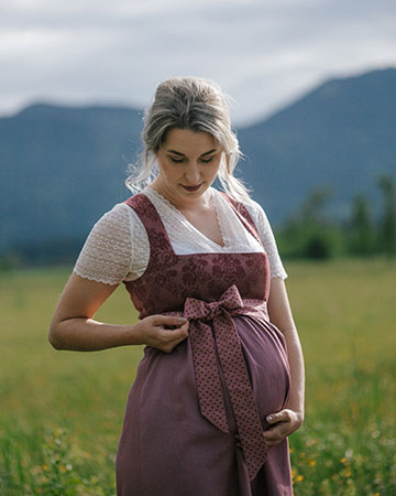 Damen/Dirndl/Umstandsdirndl