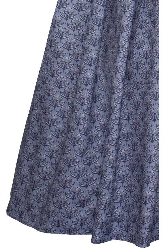Damen Dirndl lang Hammerschmid KOFLERSEE 262-2068/80 in 40-DUNKELBLAU - Rückansicht Detail unten
